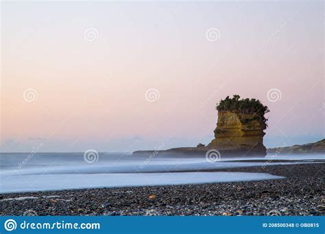 Punakaiki Beach In New Zealand Stock Photo Image Of Bluff Scenery