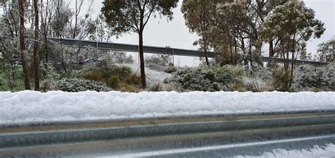 It Snowed In Melbourne Australia Today Pics
