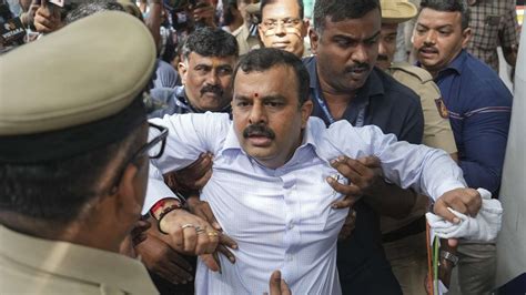 Bjp Leaders Taken Into Custody After Protest March To Karnataka Cms