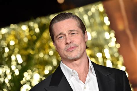 Brad Pitt Comemora Réveillon Com A Namorada Ines De Ramon No México
