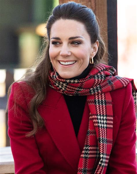 Kate middleton is not just the duchess of cambridge, she is also the queen of perfect blowouts. Kate Middleton's Long Hair Makeover: See Before & After ...