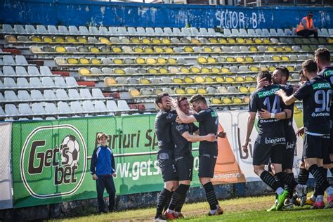 Afc hermannstadt ocupa a posição 15 no campeonato liga i e tem pontos 23 na classificação. AFC Hermannstadt a pierdut 3 milioane de euro într-un an