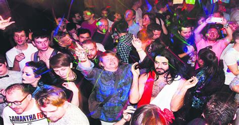 gay clubs are far better than straight clubs