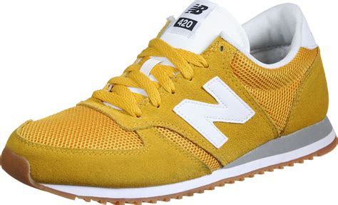 Qu'ils s'agissent de leurs modèles classiques plus imposants ou des styles récents plus minimalistes, new balance a toujours été l'une de nos marques de sneakers préférées et nous. New Balance U420 schoenen geel