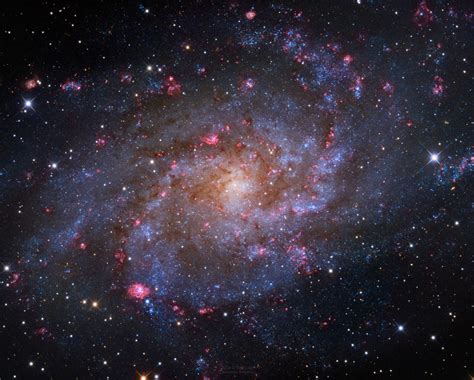 M33 삼각형자리 은하 M33 The Triangulum Galaxy 우주라이크 Wouldyoulike