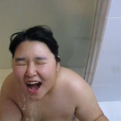 chubby korean gf s golden shower free hd porn ec xhamster xhamster