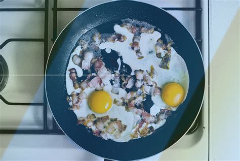Jika buah ini digunakan sebagai minyak tetes mata, ia. Makanan Mengandung Lemak Baik yang Cocok untuk Latihan ...