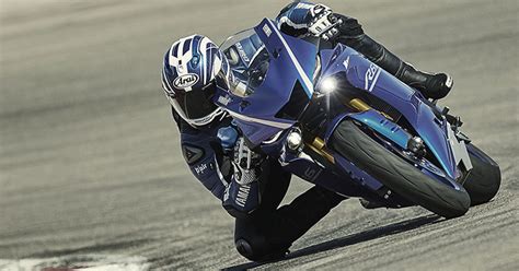Motorcycle lighting is about style as much as it is about safety. Yamaha Supersport Pro Tour 2017: prueba las nuevas YZF-R6 ...