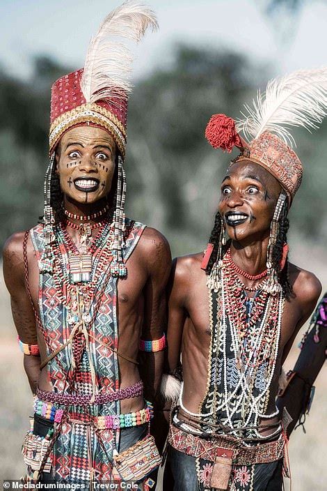 Wodaabe Tribe Where Men Spend Hours Doing Their Hair And Makeup Hot Fashion News