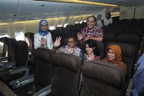 Direktorat jenderal perhubungan udara melakukan pemeriksaan terhadap semua pesawat untuk mengantarkan jemaah haji 2017. Musim Haji, Garuda Indonesia Siapkan 500 Pilot | Info ...