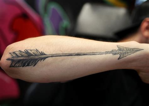 Pin By Santiago Arboleda On Tattoos By Black Apple Studios Mens Arrow
