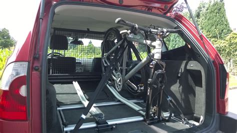 Auf dieser seite erfahren sie mehr uber die abmessungen und technischen daten des bmw x3 zum beispiel lange hohe breite radstand spurweite. Innenraum Fahrradträger - Erfahrungswerte gesucht