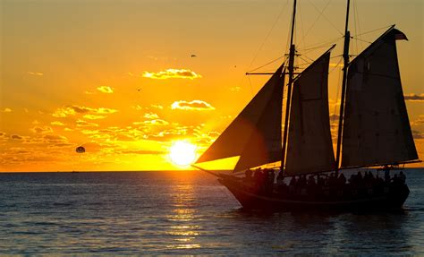 Wooden Schooner Sunset Sail Cruise Excursion In Key West