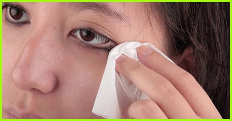Prevent the spread of the flu and conjunctivitis by washing your hands frequently and avoid rubbing or eye pain. How To Take Care Of Your Eyes Daily: 25 Natural Eye Care ...