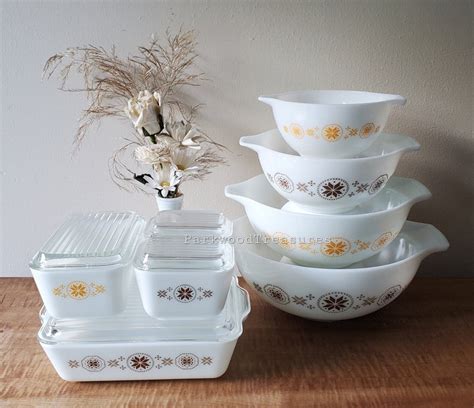 Vintage Pyrex Town Country Cinderella Mixing Bowls 441 442 Etsy