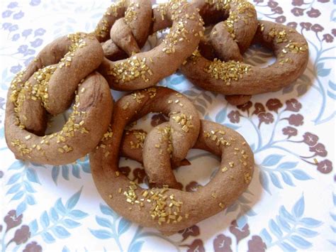 Aug 27, 2019 · flatten your low carb chocolate chip cookies with your hand. Low Sugar Chocolate Pretzel Cookies - Diary of a Mad Hausfrau