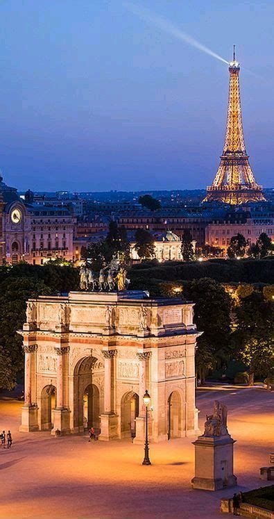 Larc De Triomphe Et La Tour Eiffel à La Nuit Tombante Paris France