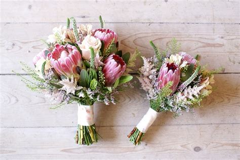 23 Beautiful Wedding Bouquets For Winter Brides