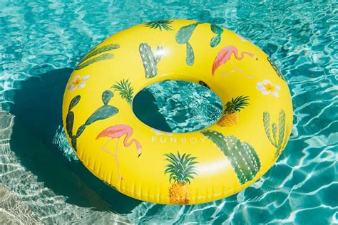 8 Adorable Pool Floats To Spice Up Your Swim Cowgirl Magazine Pool