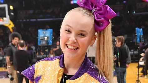 I'm jojo, all i talk about it how excited i am to go on tour! JoJo Siwa's Quote About Her New Girlfriend Will Make You ...