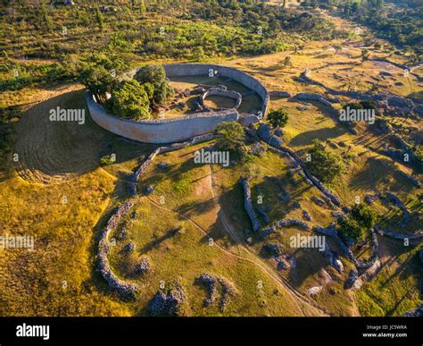 The Great Enclosure At Great Zimbabwe Ruins Zimbabwe Stock Photo Alamy