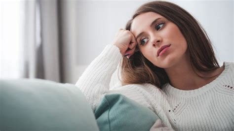 10 Habits Of All Unhappy Women