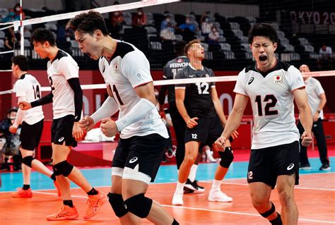 Olympics Volleyball Nishida Putting His Body On The Line For Japan