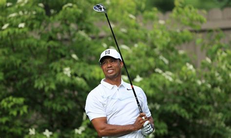 Tiger Woods Battles Back In Memorial Opening Round Despite Tight Back