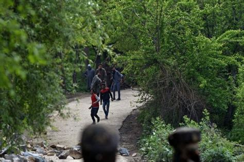 india launches major kashmir anti militant operation bbc news