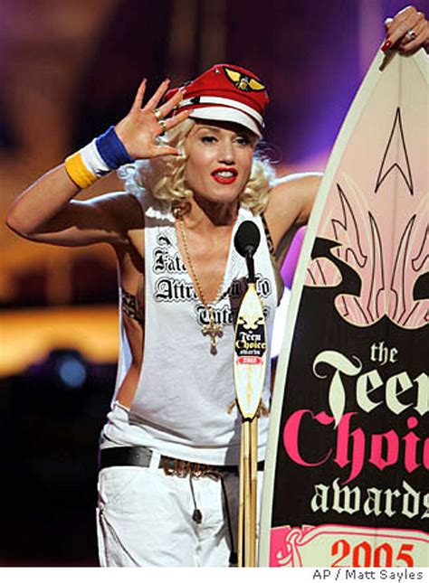 Gwen Stefani Angry At Vma Performance Snub Is Kirsten Dunst Pregnant