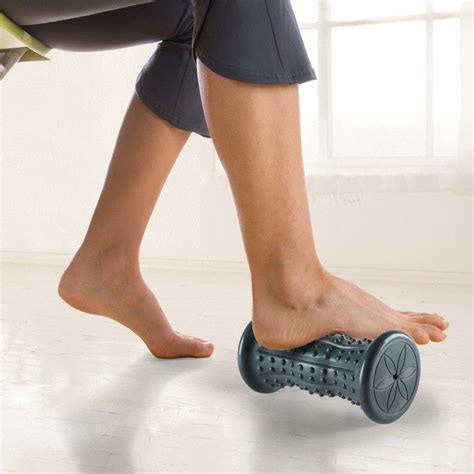 Restore Hot And Cold Foot Roller Gaiam