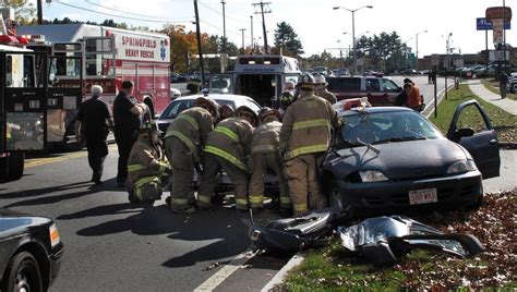 Springfield Accident On Parker Street Injures 3