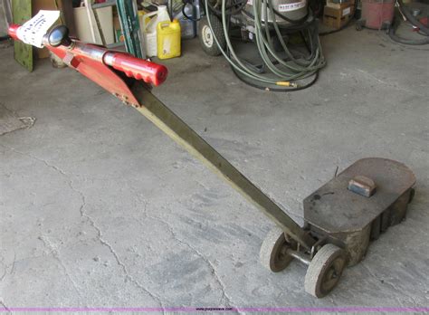 Check spelling or type a new query. Gray LTL-300 air lift jack in Milbank, SD | Item I2591 ...