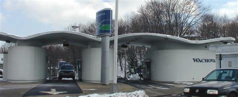 2024 center ave, oak tree center, fort lee, nj 07024. New Jersey Mid-Century Modern Banks | RoadsideArchitecture.com
