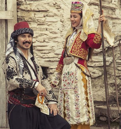 Turkish Costume From Izmir Turkey Kaftanlar Kıyafet Türkler