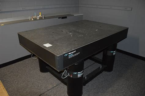 Fabexchange Auctions Newport Rs4000 Optical Table
