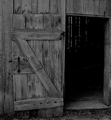 Pin By Jodi Noordyk On Old Barn Doors Old Barn Doors Old Barn Barn