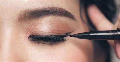 How To Do Cat Eye Make Up For Different Eye Shapes Jiji Blog
