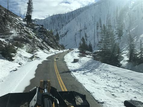 Idaho Highway 21 cleanup photo essay | Idaho Transportation Department