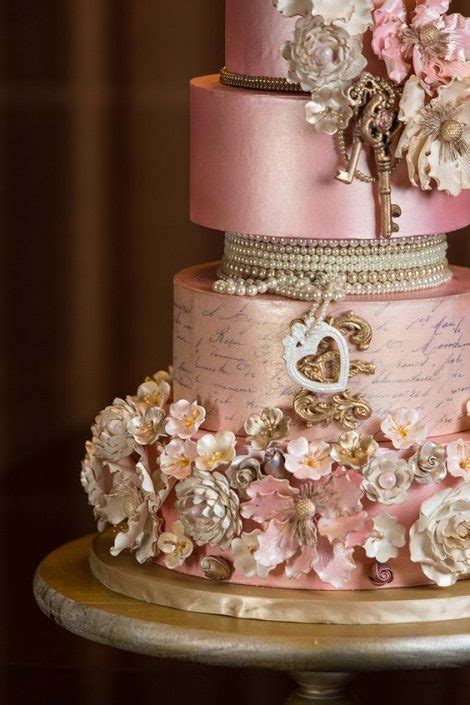 Vintage Wedding Cakes A Touch Of Unexpected Romance And Glam