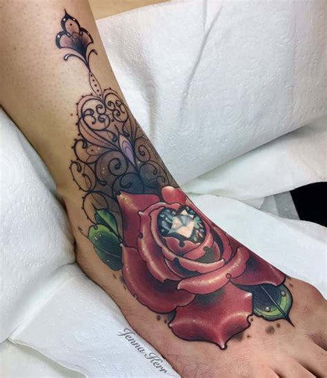 30 Tattoos By Jenna Kerr From Uk Tattoo Life Juwel Tattoo Hand