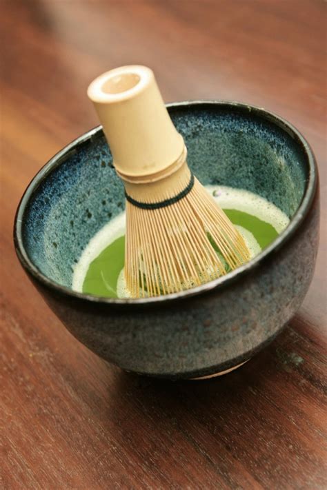 How to prepare matcha green tea the traditional way and easy way.what is matcha? Health Benefits of Japanese Matcha Tea | ThriftyFun