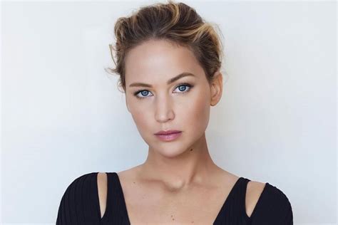 Jennifer Lawrence Appears Fully Nude In Latest Movie Now In Theaters