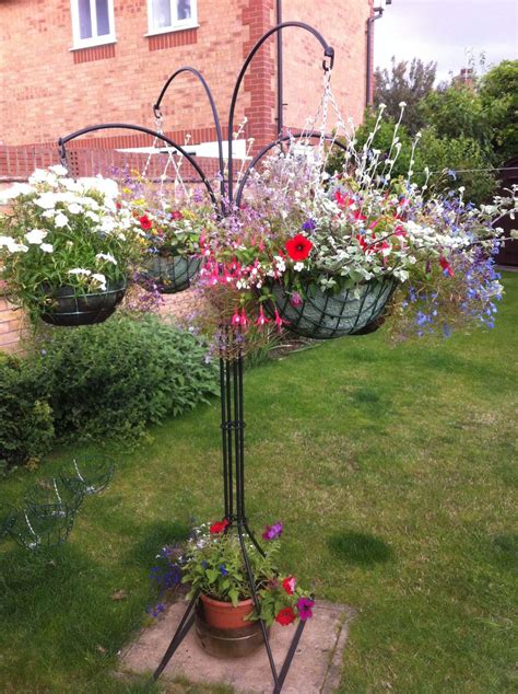 Hanging Basket Plant Stand
