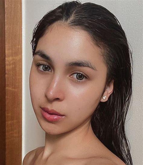 julia barretto posted this photo on her instagram account just recently and netizens wrote