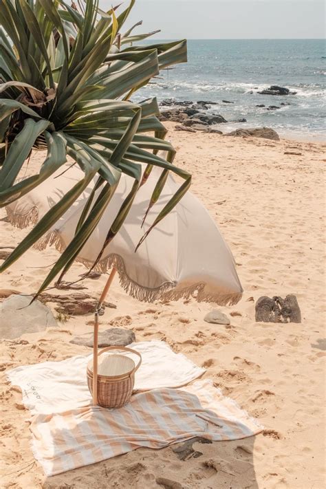 Where To Eat Sleep And Drink In Noosa Queensland Beach Beach Aesthetic Beach Day