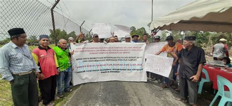 ︎ wisma angkasanuri pangkalan udara kuching. Haji Baki villagers deny Aziz Isa's claim of support for ...