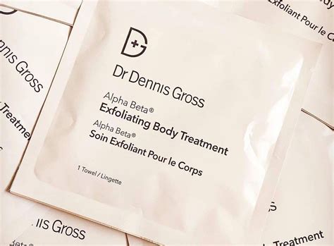 How To Actually Treat Body Acne According To Dr Dennis Gross