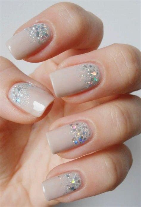 22 diseños de uñas color nude delicados y modernos - Mujer Chic