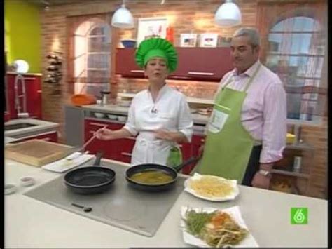 Eva arguiñano abandona el dulce en sus colaboraciones con su hermano karlos arguiñano por el salado en un espacio propio, hoy cocinas tú en la sexta. hoy cocinas tu 3/05/07 3/7 - YouTube